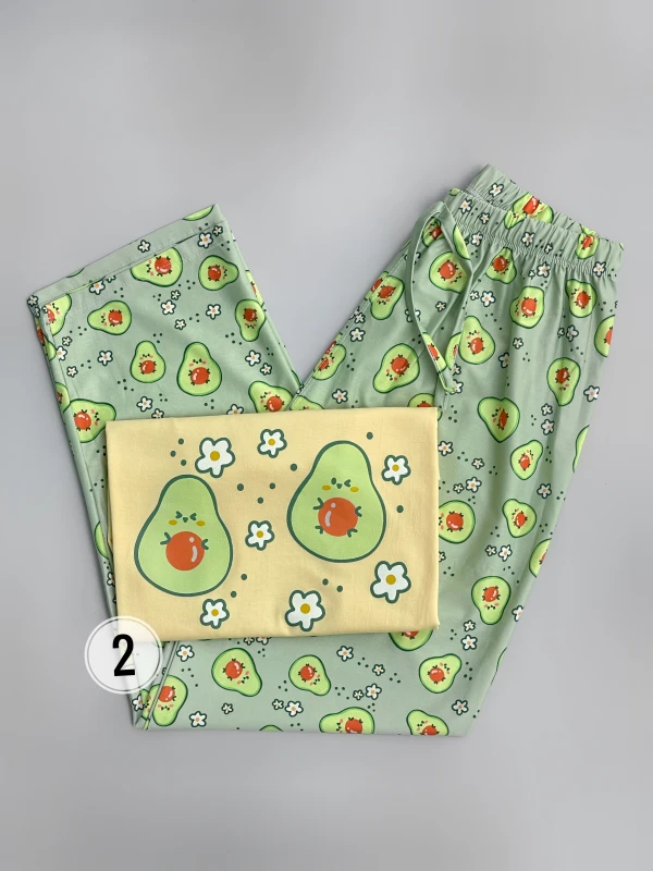 ست تیشرت شلوار طرح میکس 2