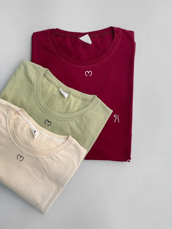 تیشرت قواره نرمال تمام چاپ‌قلب پاپیون