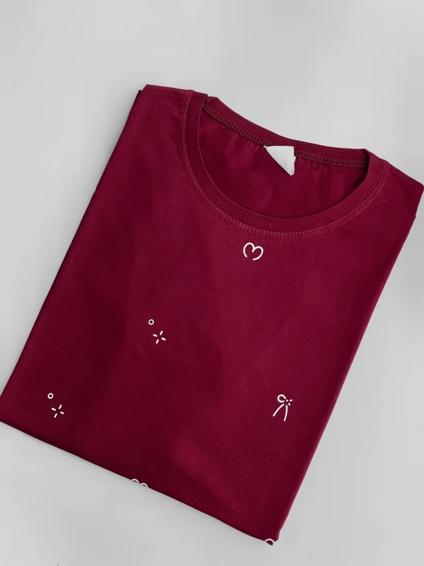 تیشرت قواره نرمال تمام چاپ‌قلب پاپیون