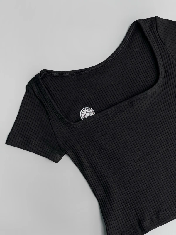 تیشرت کراپ کبریتی