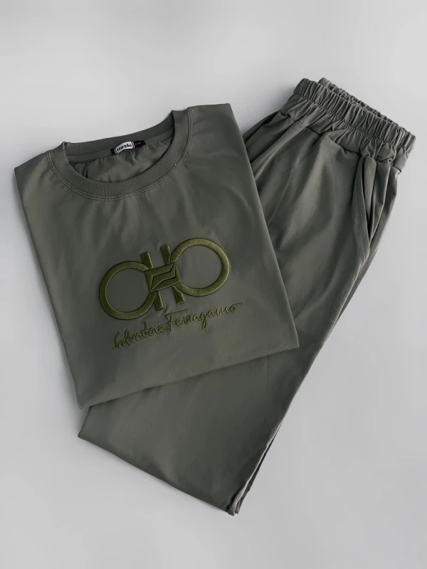 ست تیشرت شلوار باکسی CH