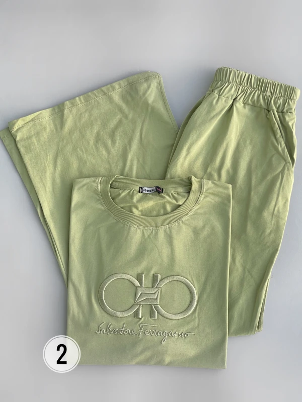 ست تیشرت شلوار باکسی CH