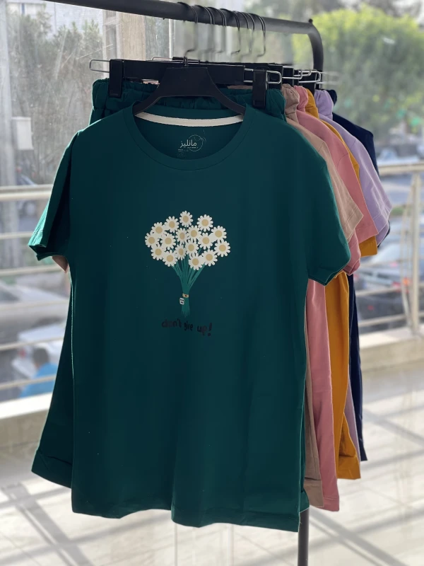 ست تیشرت شلوارک دسته گل 1129