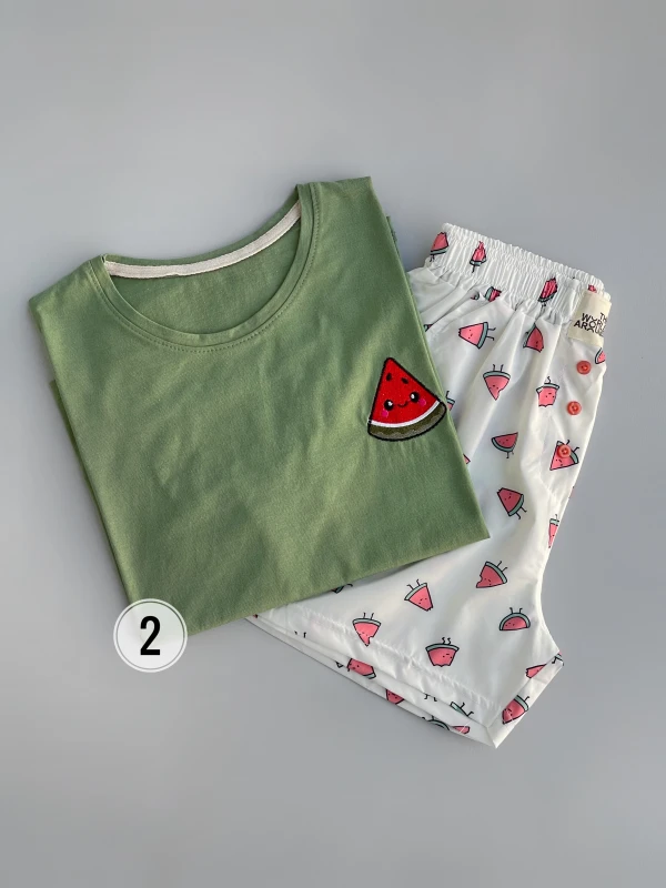 ست تیشرت شورتک طرح میکس 1166