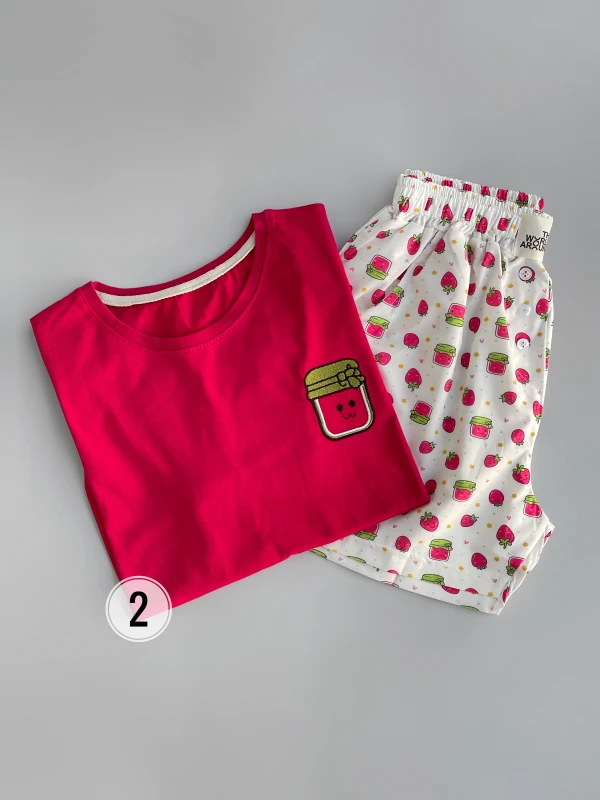 ست تیشرت شورتک طرح میکس 1167