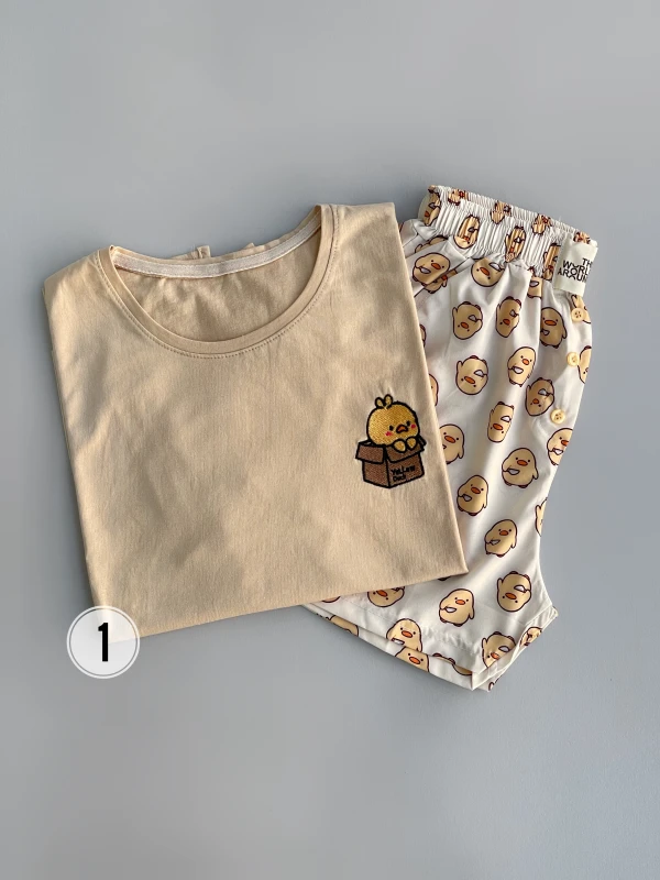 ست تیشرت شورتک طرح میکس 1171