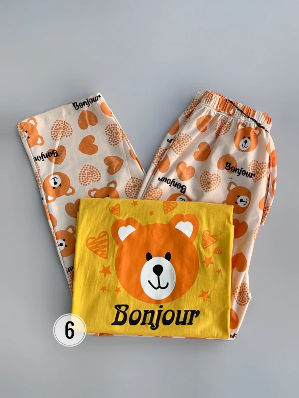 ست تیشرت شلوار طرح میکس 1191