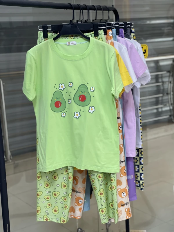 ست تیشرت شلوار طرح میکس 1191