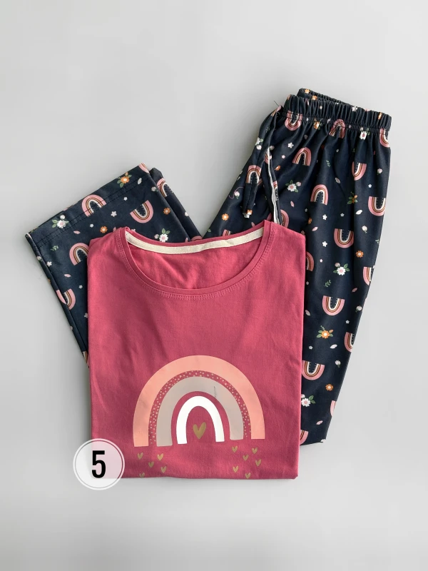 ست تیشرت شلوار طرح میکس 1304