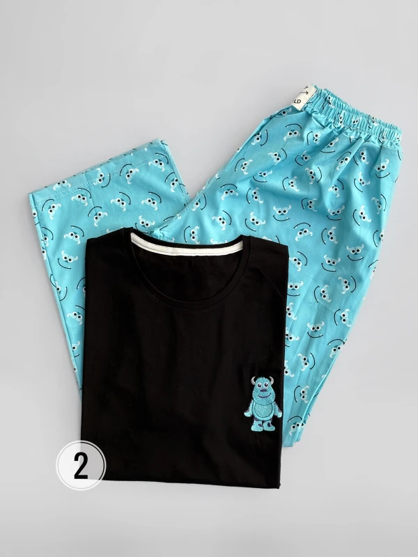 ست تیشرت شلوار طرح میکس 1390