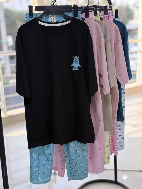 ست تیشرت شلوار طرح میکس 1390