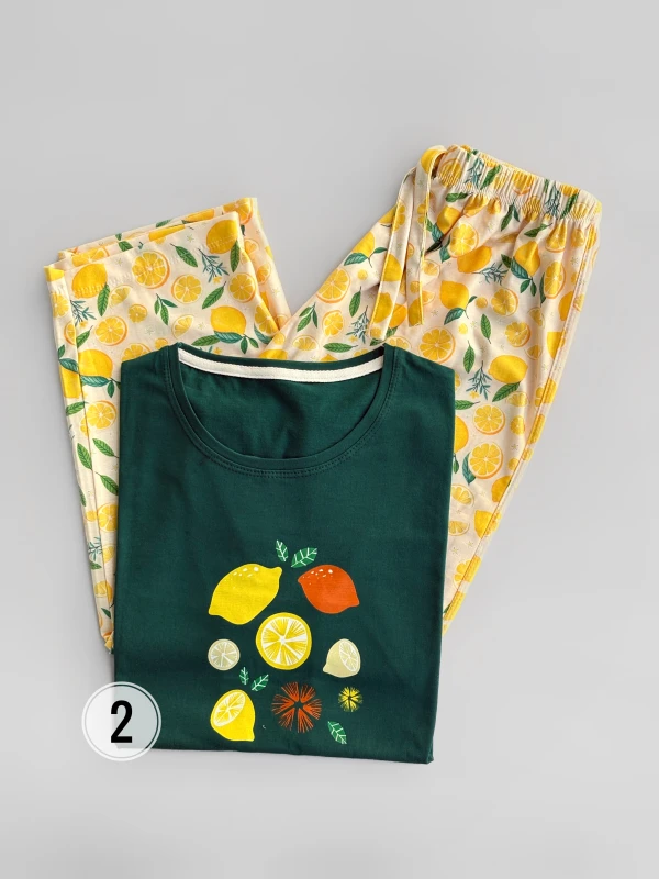 ست تیشرت شلوار طرح میکس 1395