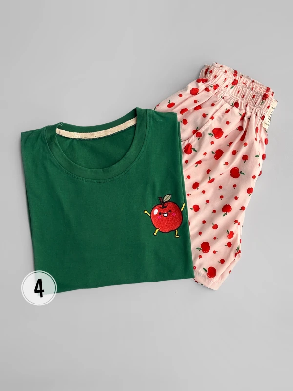 ست تیشرت شورتک طرح میکس 1409