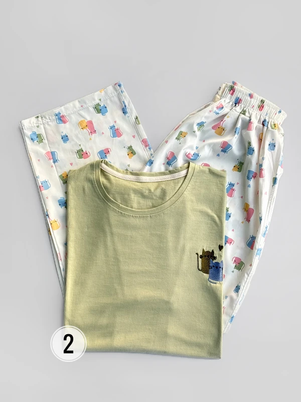 ست تیشرت شلوار طرح میکس 1414