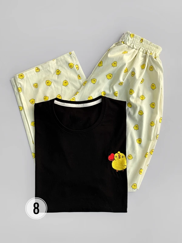 ست تیشرت شلوار طرح میکس 1414