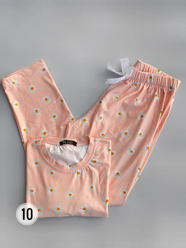 ست تیشرت شلوار تمام چاپ طرح میکس